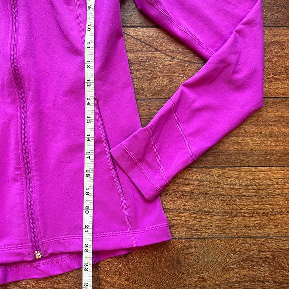 Purple/Pink Under Armour Jacket - Picture 5 of 6